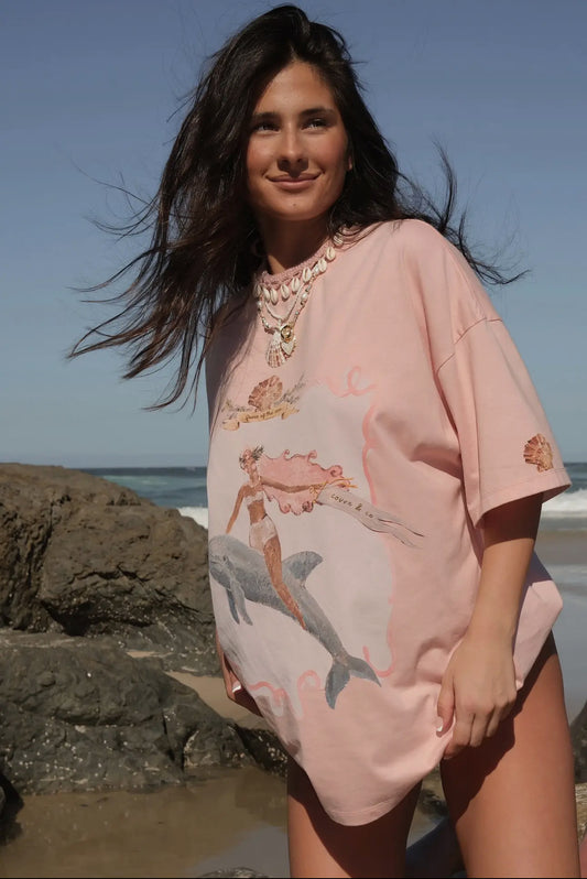 Queen of the Sea Oversized Tee