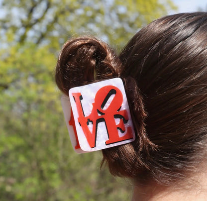 LOVE Claw Clip